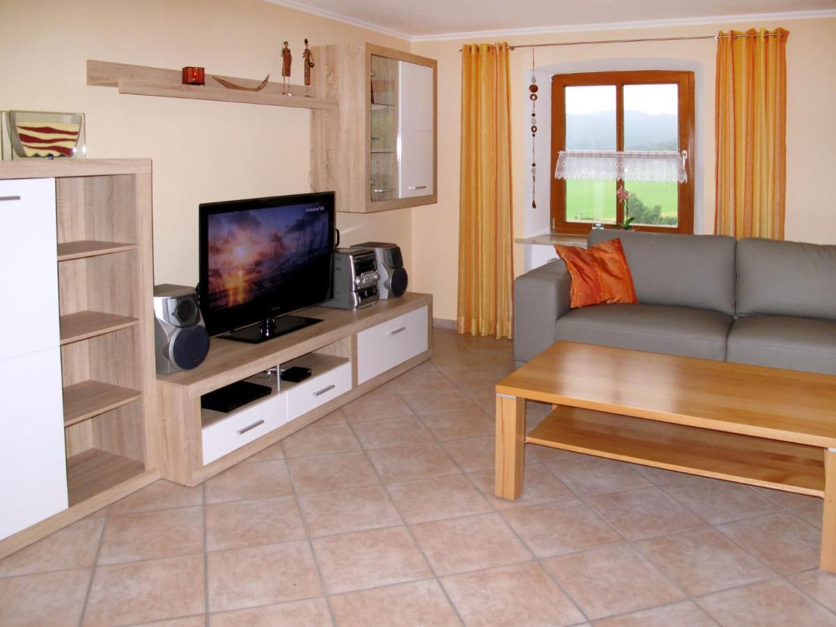 Apartment Freisinger-1 By Interhome Zachenberg Dış mekan fotoğraf