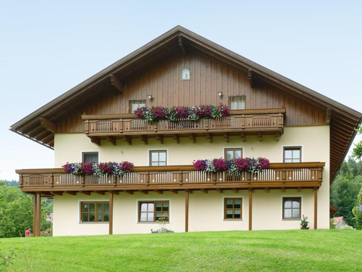 Apartment Freisinger-1 By Interhome Zachenberg Dış mekan fotoğraf