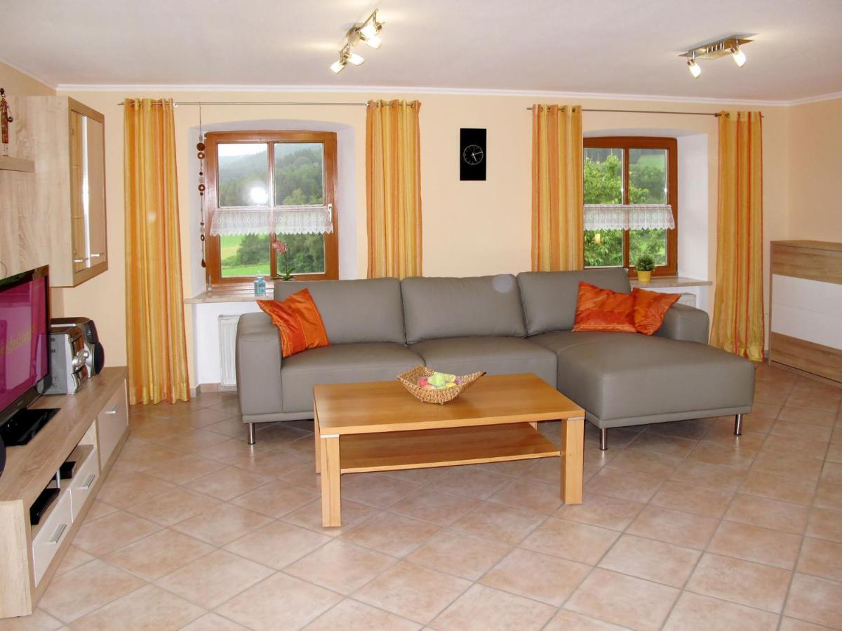 Apartment Freisinger-1 By Interhome Zachenberg Dış mekan fotoğraf